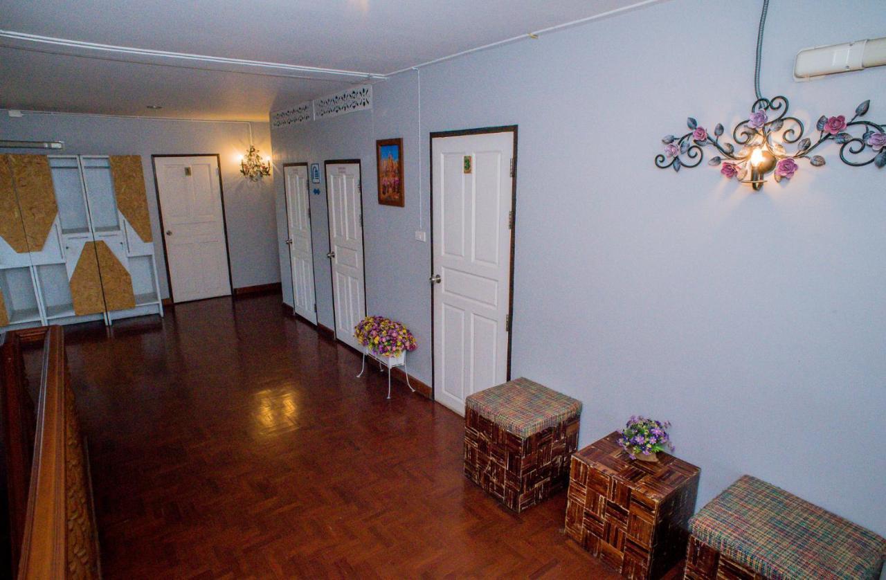 Norn-Nanta House Panzió Csiangmaj Kültér fotó
