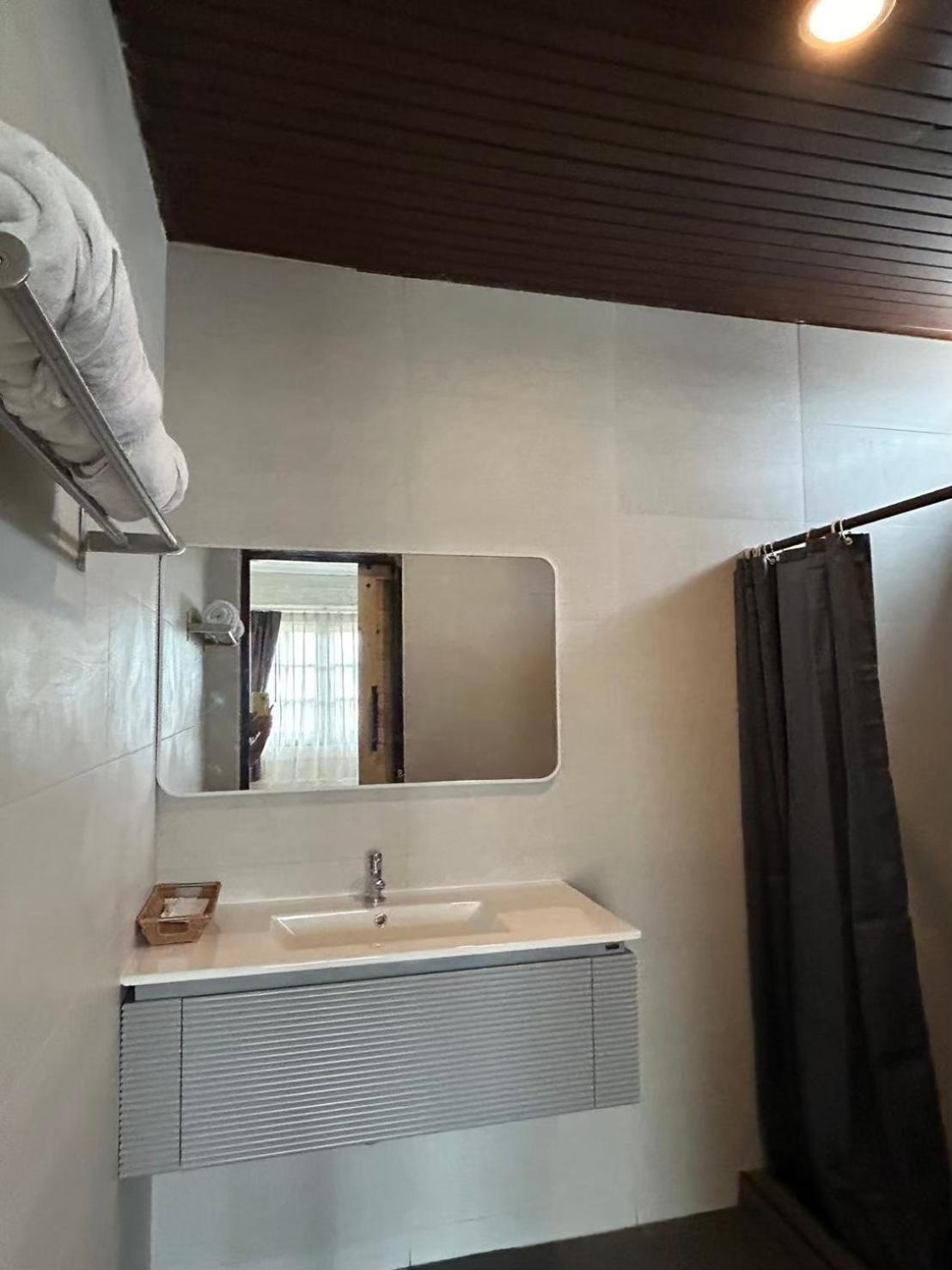 Norn-Nanta House Panzió Csiangmaj Kültér fotó